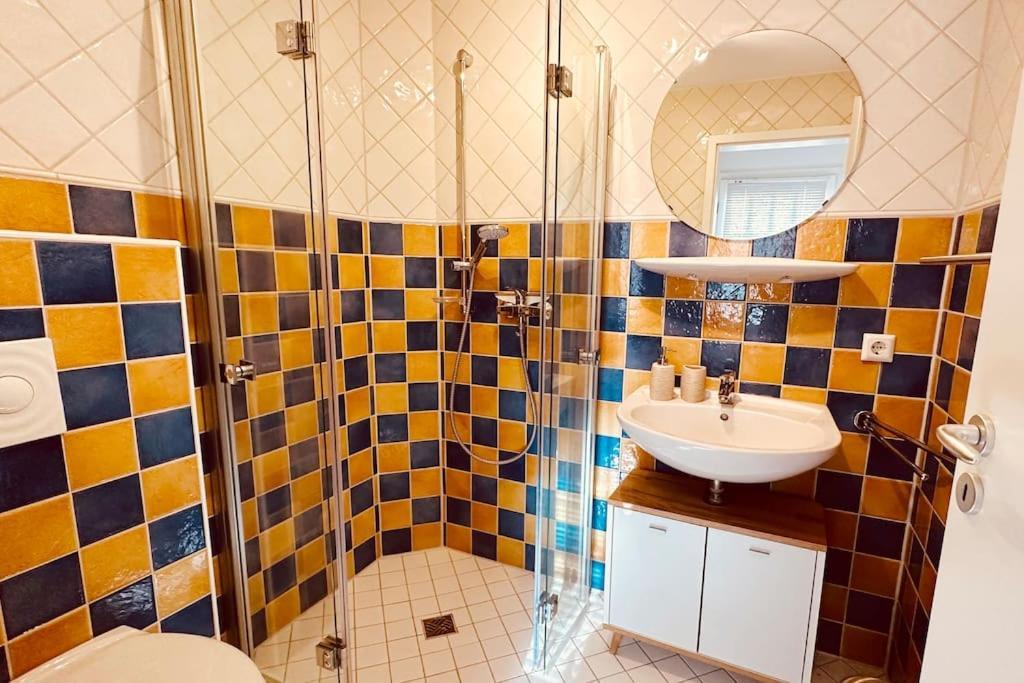 Kuenstler Ferienwohnung Am Weilburger Schloss, Marktplatz 9 Esterno foto